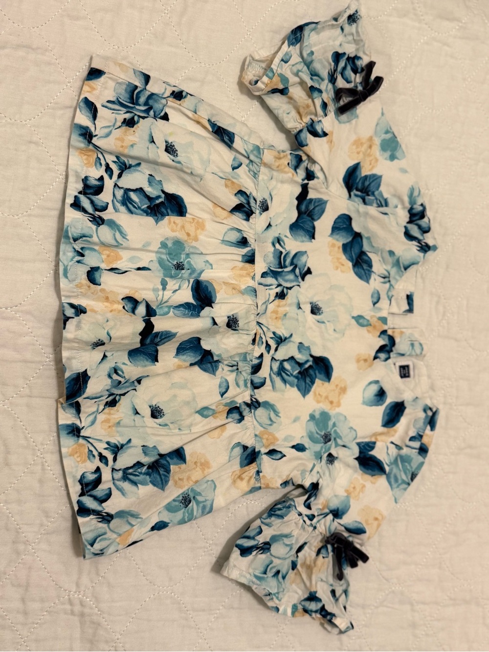 Janie and Jack Floral Puff-Sleeve Top in White, Blue, and Cream